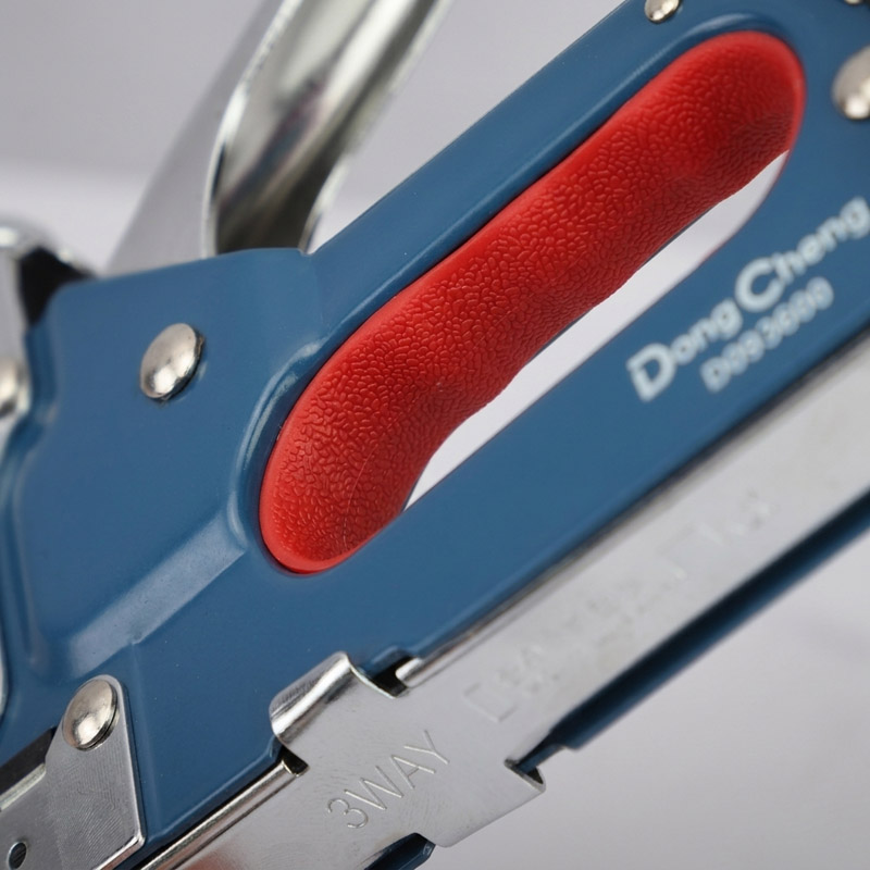 Pistola Sparachiodi 3-in-1 in  - Stapler Heavy Duty recensione e prezzo